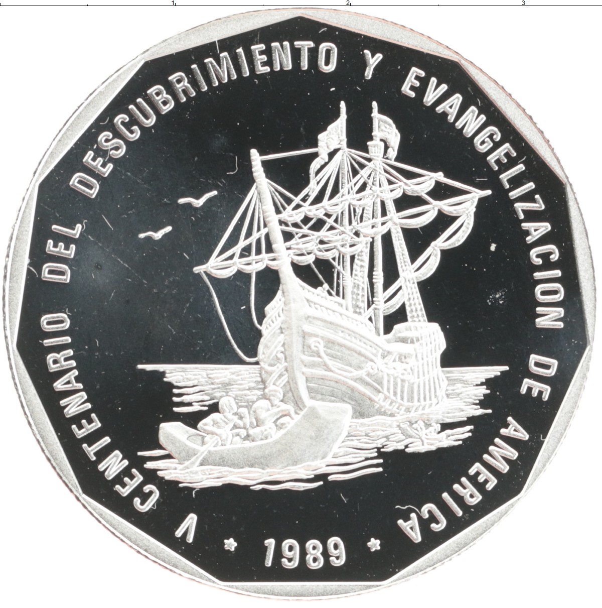 монеты доминиканы